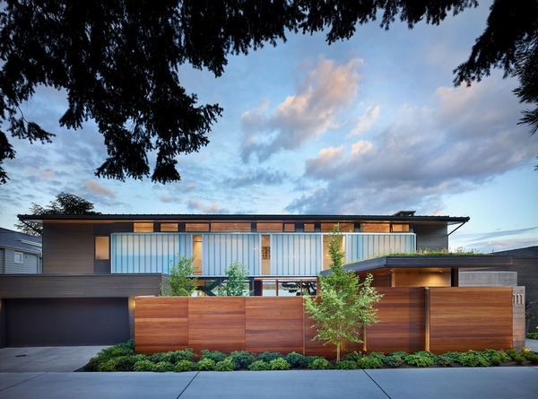 horizontal fence panels ideas house exterior front yard 