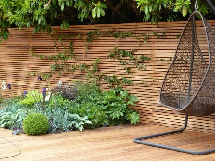 horizontal fence panels modern garden fence privacy fence ideas 