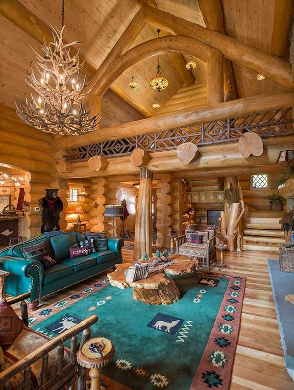 log-cabin-furniture-ideas-antler chandelier leather sofa