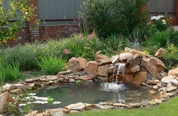 Diy Pond Filter Design Garden, How To Make A Garden Pond Waterfall