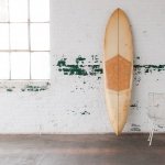 surfboard-decor-ideas-decorative-surfboards-beach-style-home-decorating-ideas