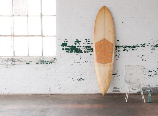 surfboard-decor-ideas-decorative-surfboards-beach-style-home-decorating-ideas