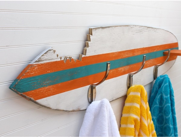 surfboard ideas decorative clothes hooks DIY coastal decor