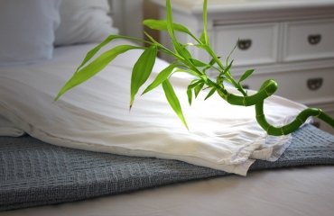 bamboo-sheets-advantages-modern-bed-sheets-natural-materials