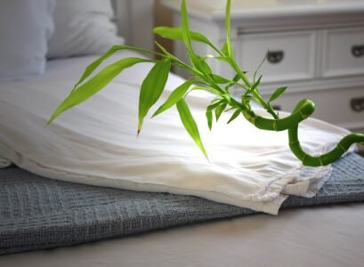 bamboo-sheets-advantages-modern-bed-sheets-natural-materials
