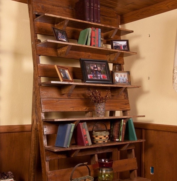 diy-pallet-bookshelf-ideas-reclaimed-wood-furniture-ideas 