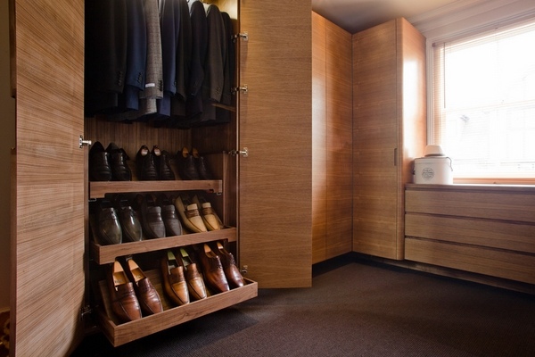 minimalist-closet-design-ideas-shoe-rack-contemporary-walk-in-closet 