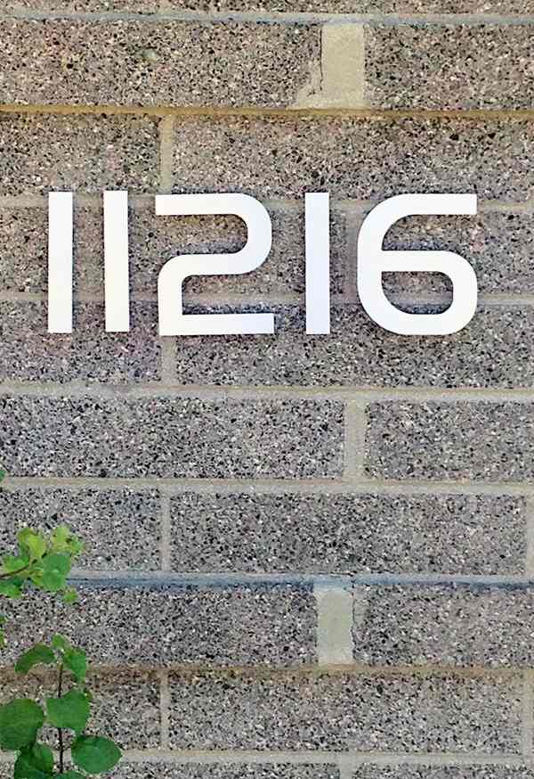 modern-house-numbers-aluminum-house-numbers-ideas 