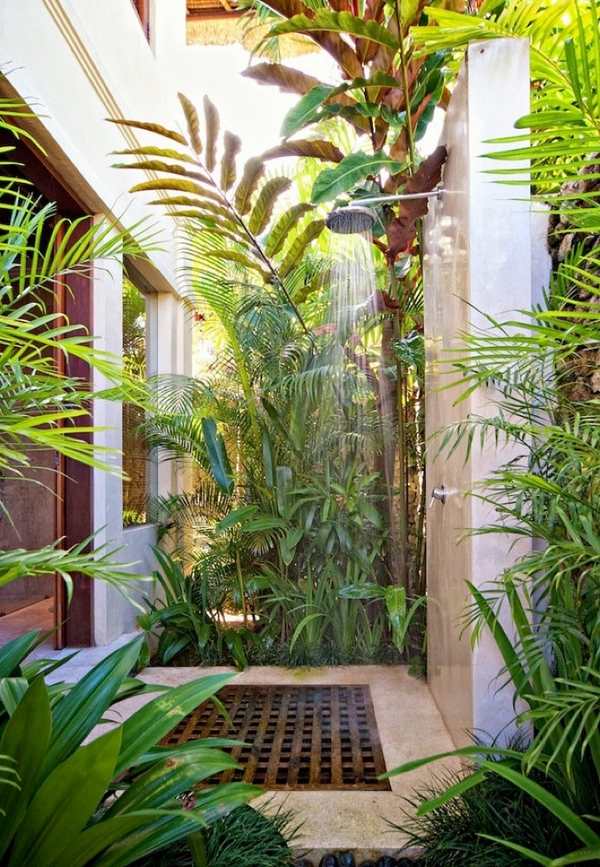  tropical decor small patio