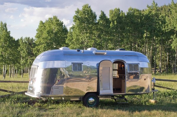 airstream camping trailer 