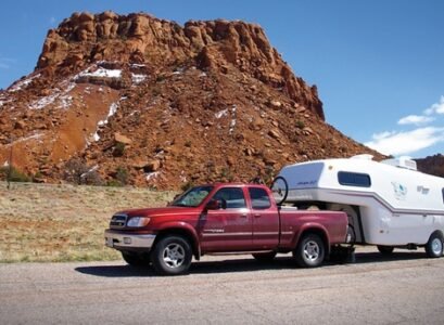 small-camping-trailers-fifth-wheeler-camper-trailer