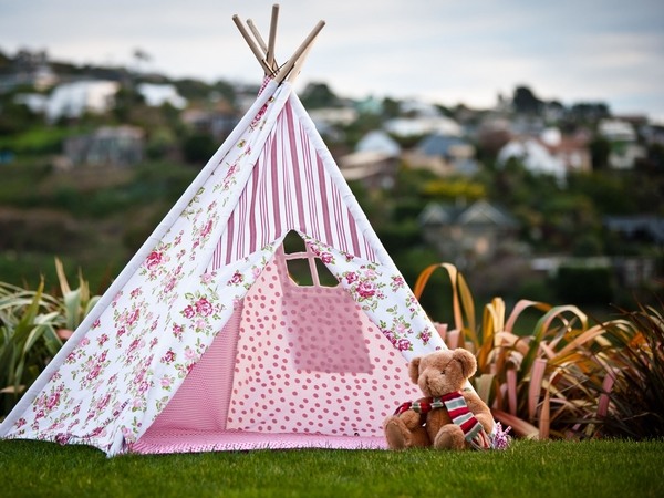 teepees-for-kids-garden-teepees-for-kids-floral-striped-pattern