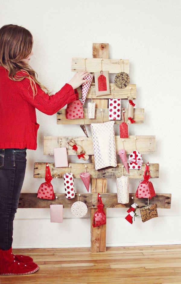 christmas trees made from pallets diy pallet ideas christmas decor