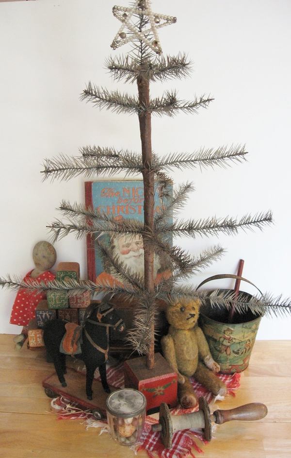  Primitive  Christmas  tree ornaments  and decoration in 