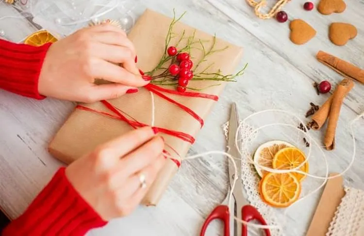 diy christmas gift wrapping ideas natural materials