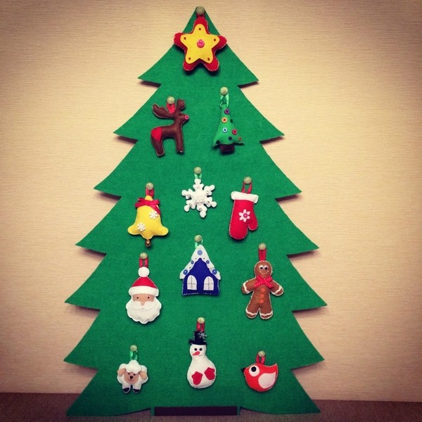 how-to-make-a-felt-christmas-tree-diy-felt-ornaments-ideas-wall-mounted-felt-christmas-tree