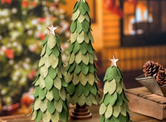how-to-make-a-felt-christmas-tree-table-decoration-ideas-felt-craft-ideas