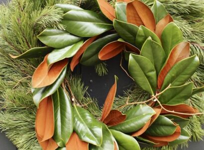 magnolia-leaf-wreaths-how-to-make-a-magnolia-wreath-diy-christmas-wreath-ideas
