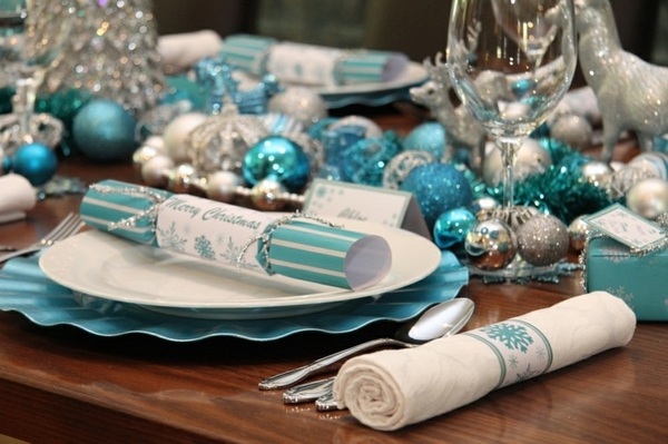 christmas dining table colors 
