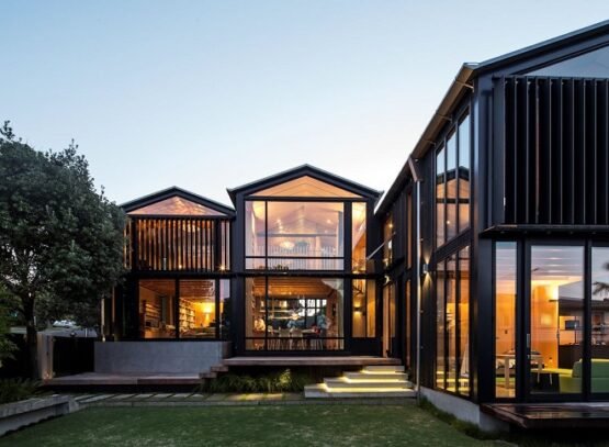 metal-building-homes-glass-walls-metal-frames-contemporary-house-architecture