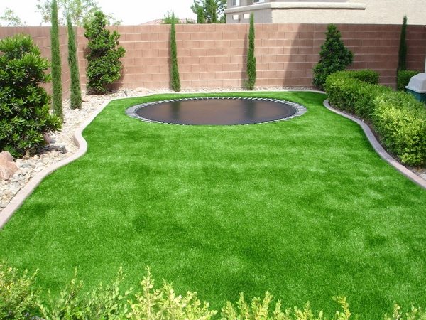 trampoline pros and cons small garden ideas