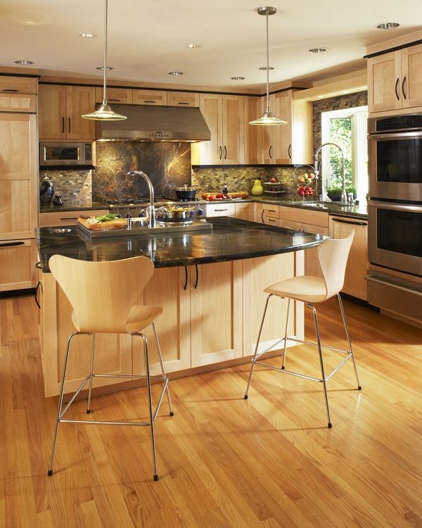 brown maple kitchen cabinets