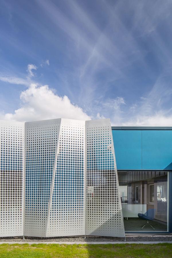 unique metal panels contemporary architecture