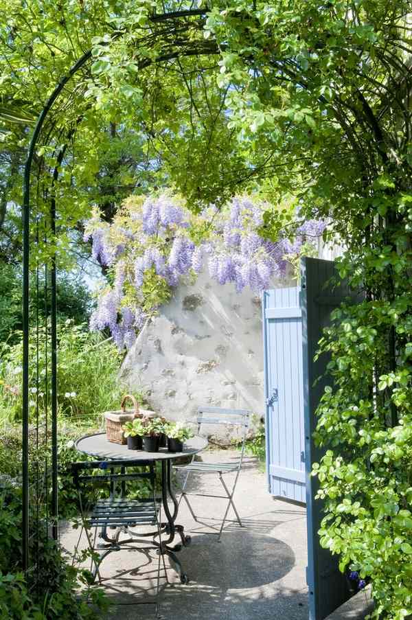 romantic patio backyard retreat 