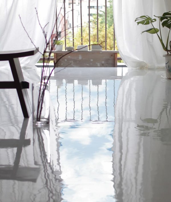 minimalist interior design jun murata glossy floor finsh balcony