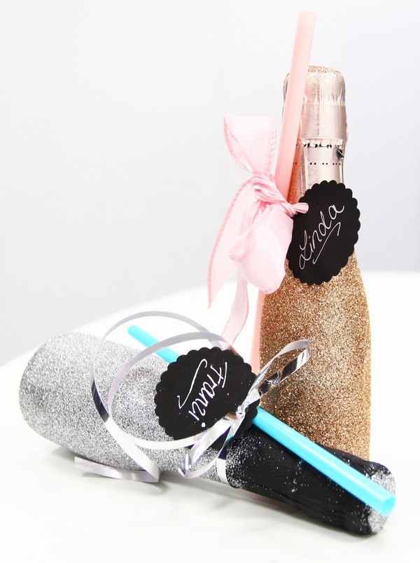 party favors ideas decorated champagne bottles