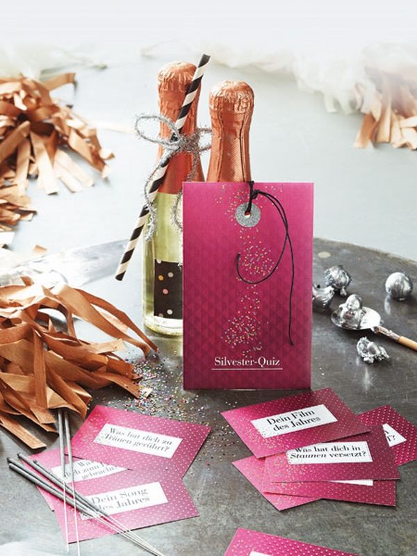 party favors ideas quiz mini champagne bottles