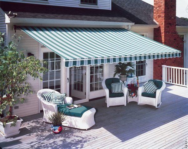 retractable awnings patio deck shading ideas 