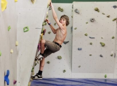 indoor-rock-climbing-wall-design-ideas-home-rock-climbing-walls-teen-kids-activities
