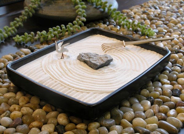 tabletop japanese garden zen garden ideas DIY zen garden
