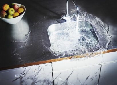how-to-prevent-kitchen-sink-clogs-why-kitchen-sinks-get-clogged-what-items-cause-sink-clogs