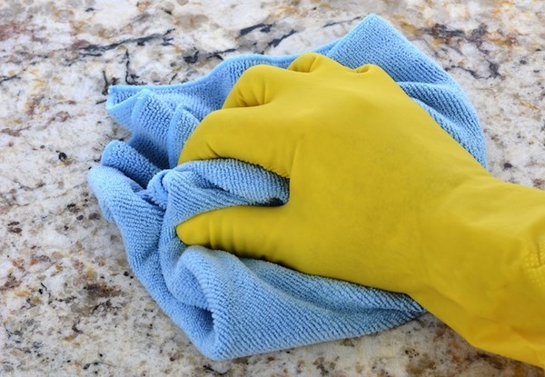 how to how to clean granite countertops