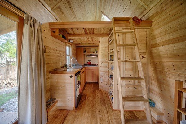  rustic-interior-kitchen-bedroom-loft