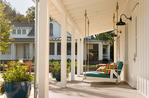 What is the difference between veranda porch balcony and patio deck