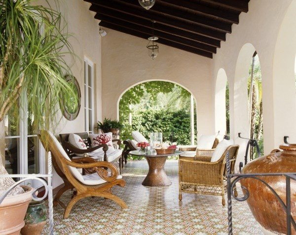 colonial style outdoor decor ideas tile flooring