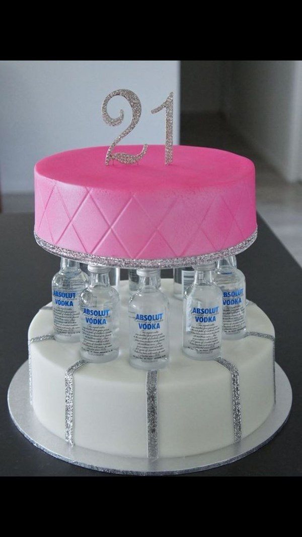 Super cool 21st Birthday cakes ideas for boys and girls