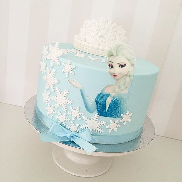 frozen themed birthday parties cakes sweets decorations