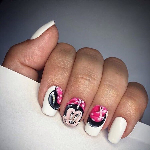 Cute summer nails minnie mouse
