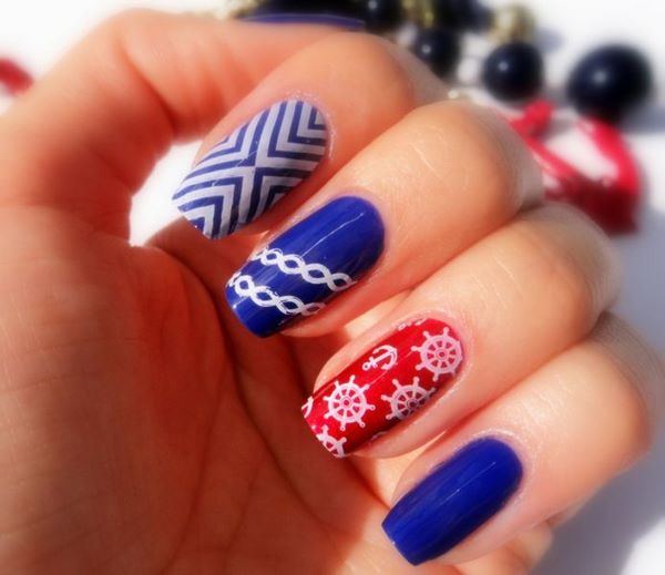 Trendy summer nails nautical and beach inspired ideas