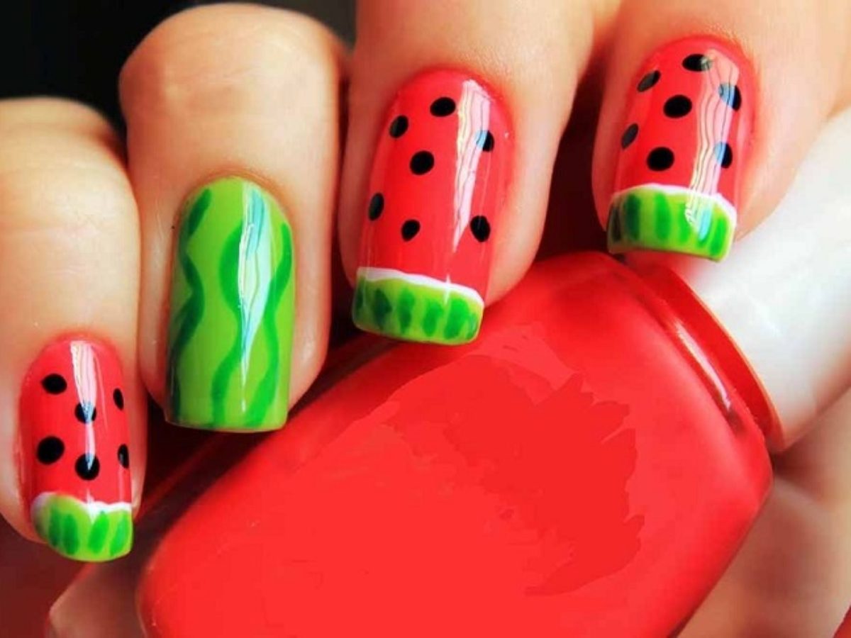 Cute and colorful summer nails design ideas with fruits