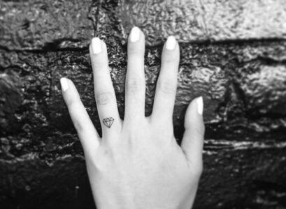 diamond-tattoo-finger-diamond-tattoo-small