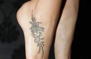 how-to-choose-foot-tattoo-designs