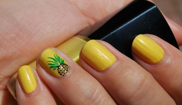 pineapple design nails with fruits