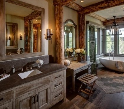 rustic-bathroom-vanity-ideas-freestanding-tub-and-exposed-ceiling-beams