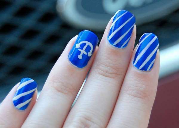 summer french nails ideas maritime theme bue white