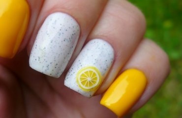 summer-nail-art-ideas-lemon-slice
